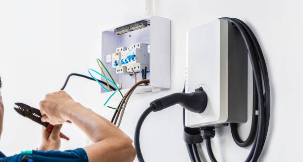 Best Affordable Emergency Electrician  in Shorewood, WI